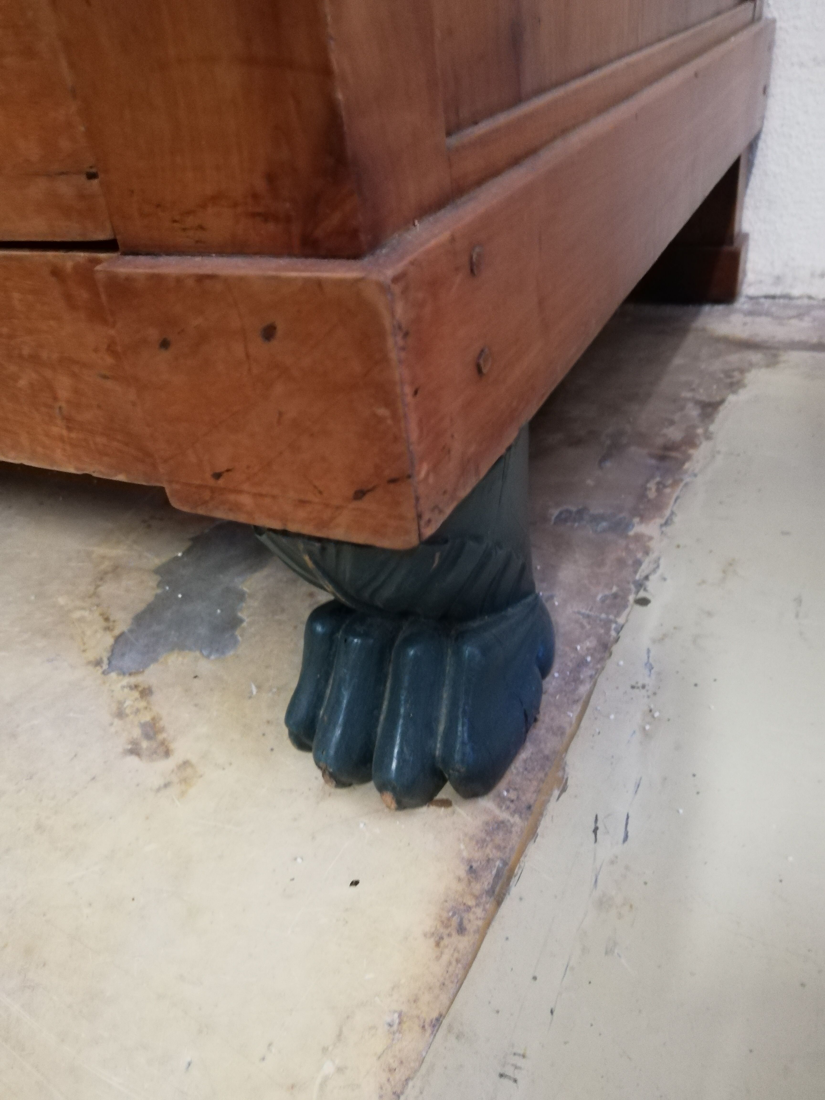 Commode empire en merisier avec un marbre noir
