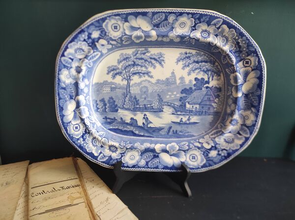 Grand plat de service ancien, Wild Rose par Bell, Cook & Co.