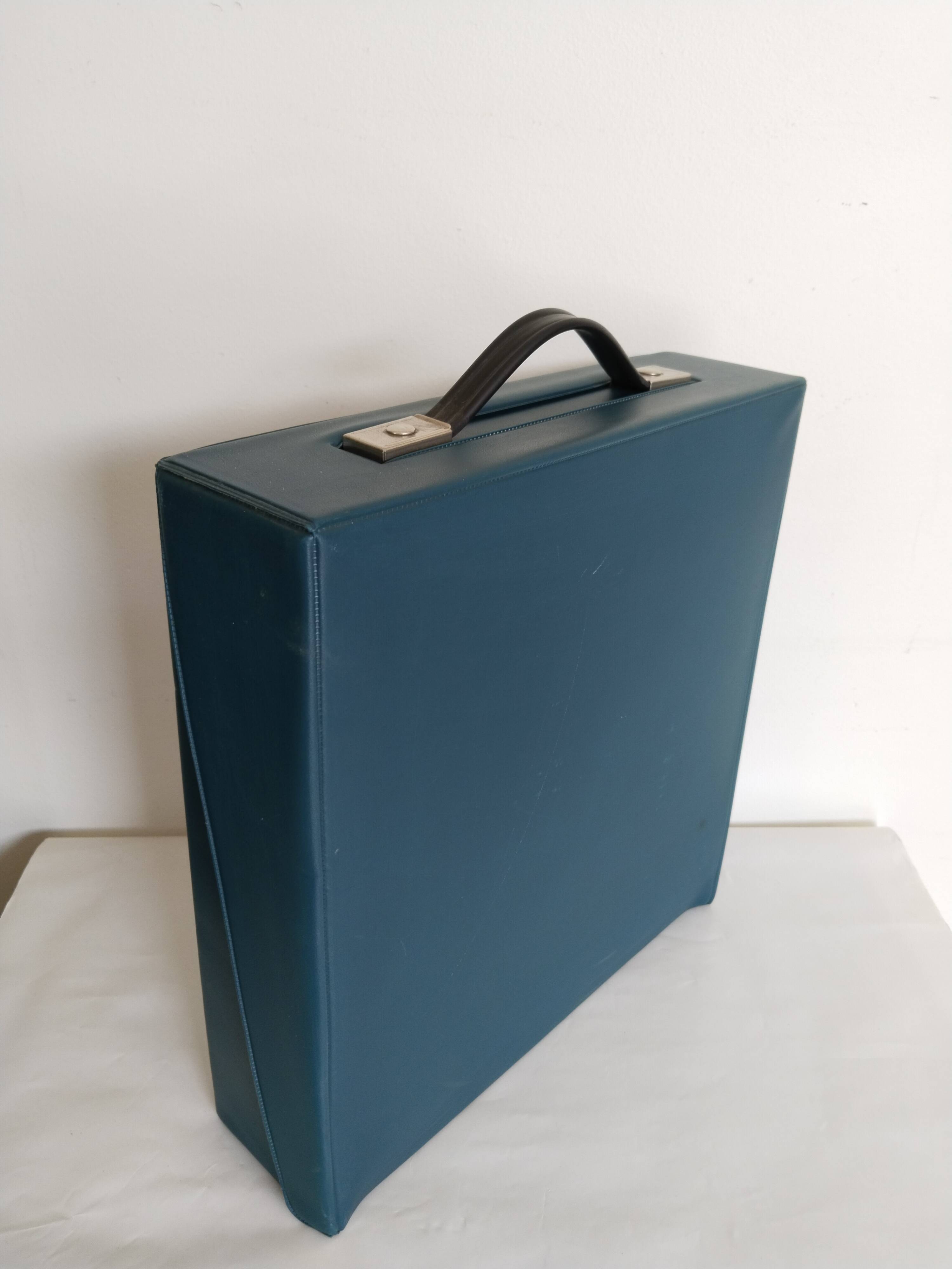Olivetti Lettera 32 portable typewriter, functional, new ribbon
