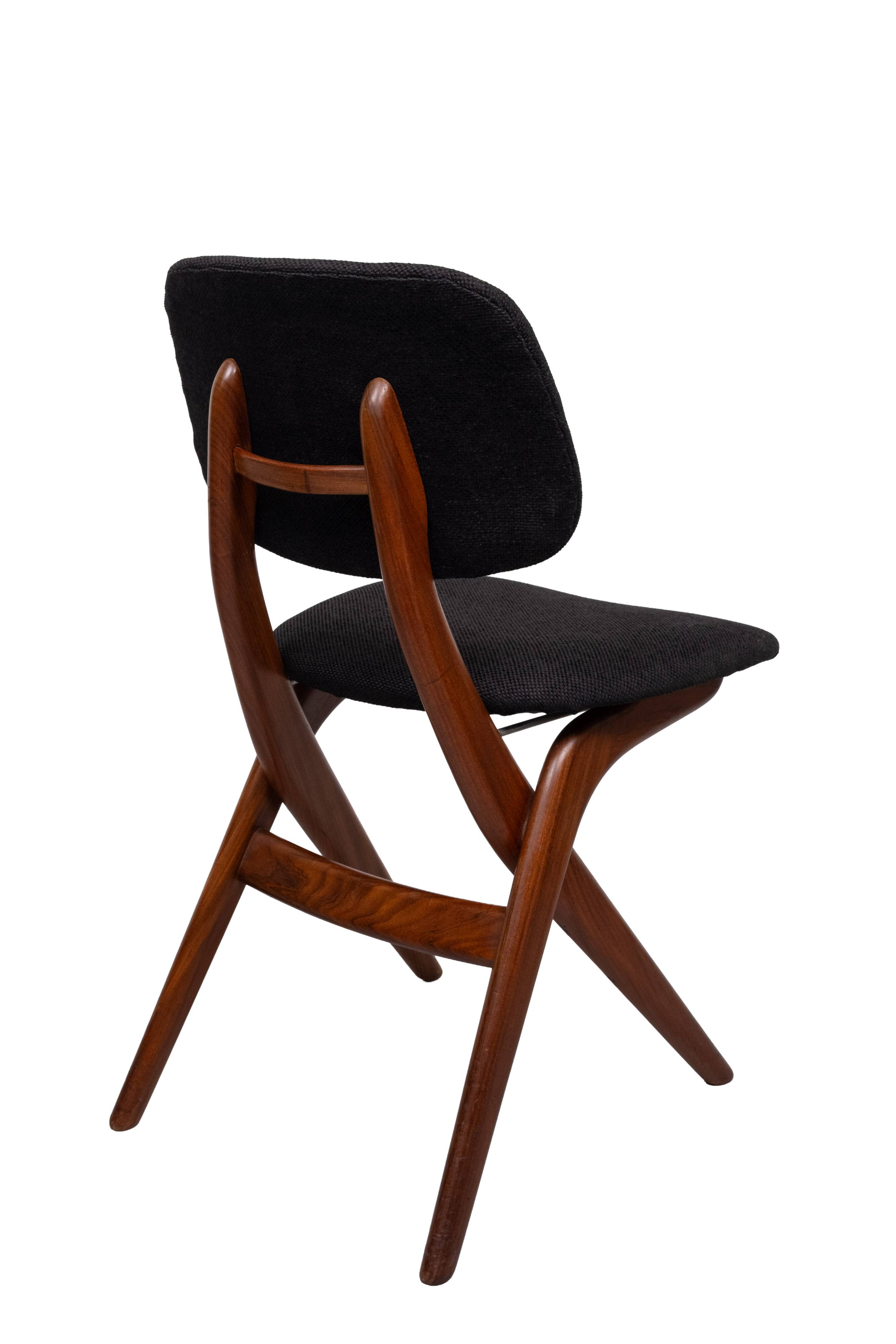 Louis van Teeffelen scissors dinner chairs , wébé, Dutch design