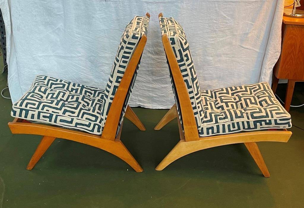 Fauteuils français années 50 bois et tissus