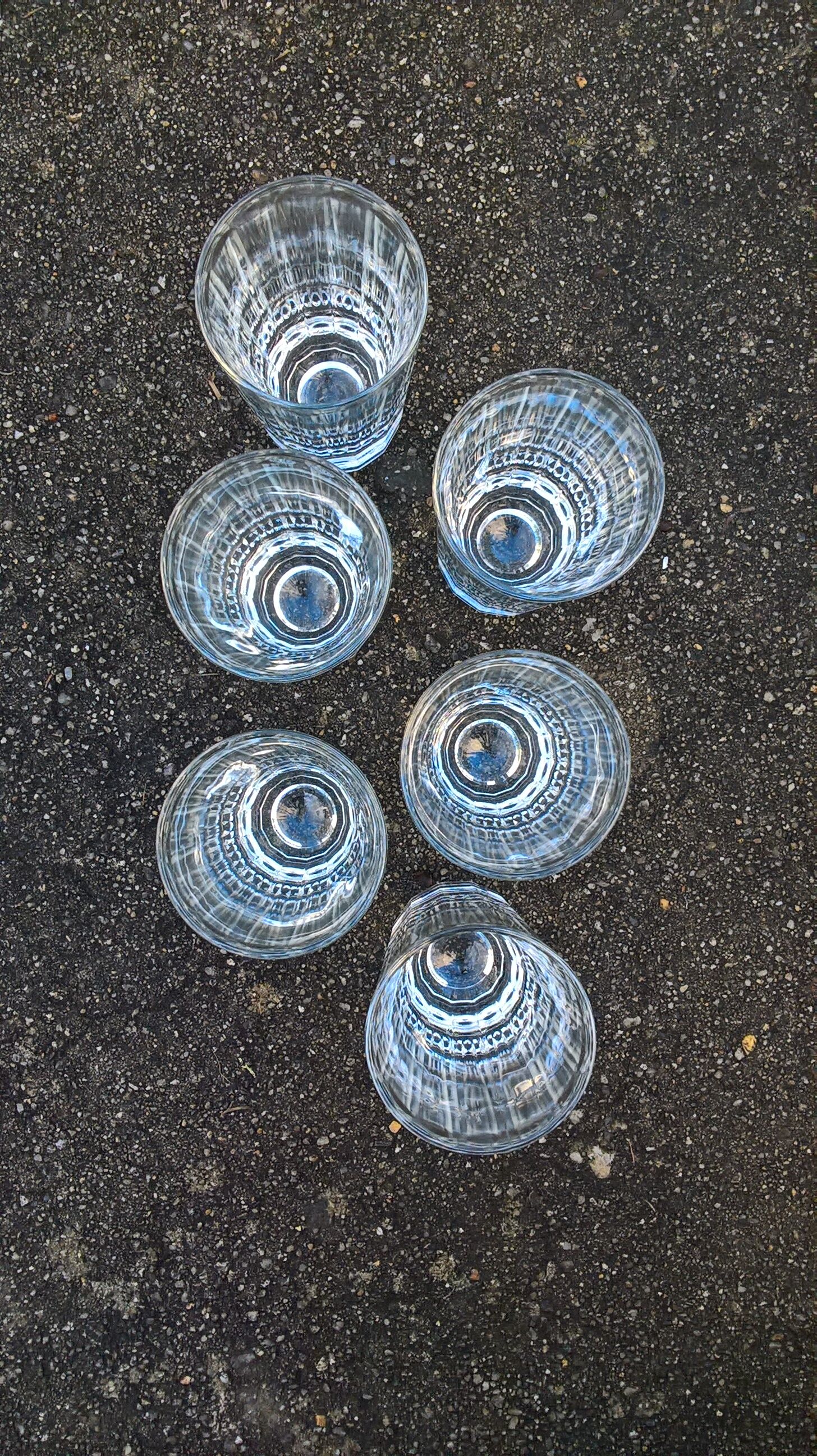 Six verres à apéritif