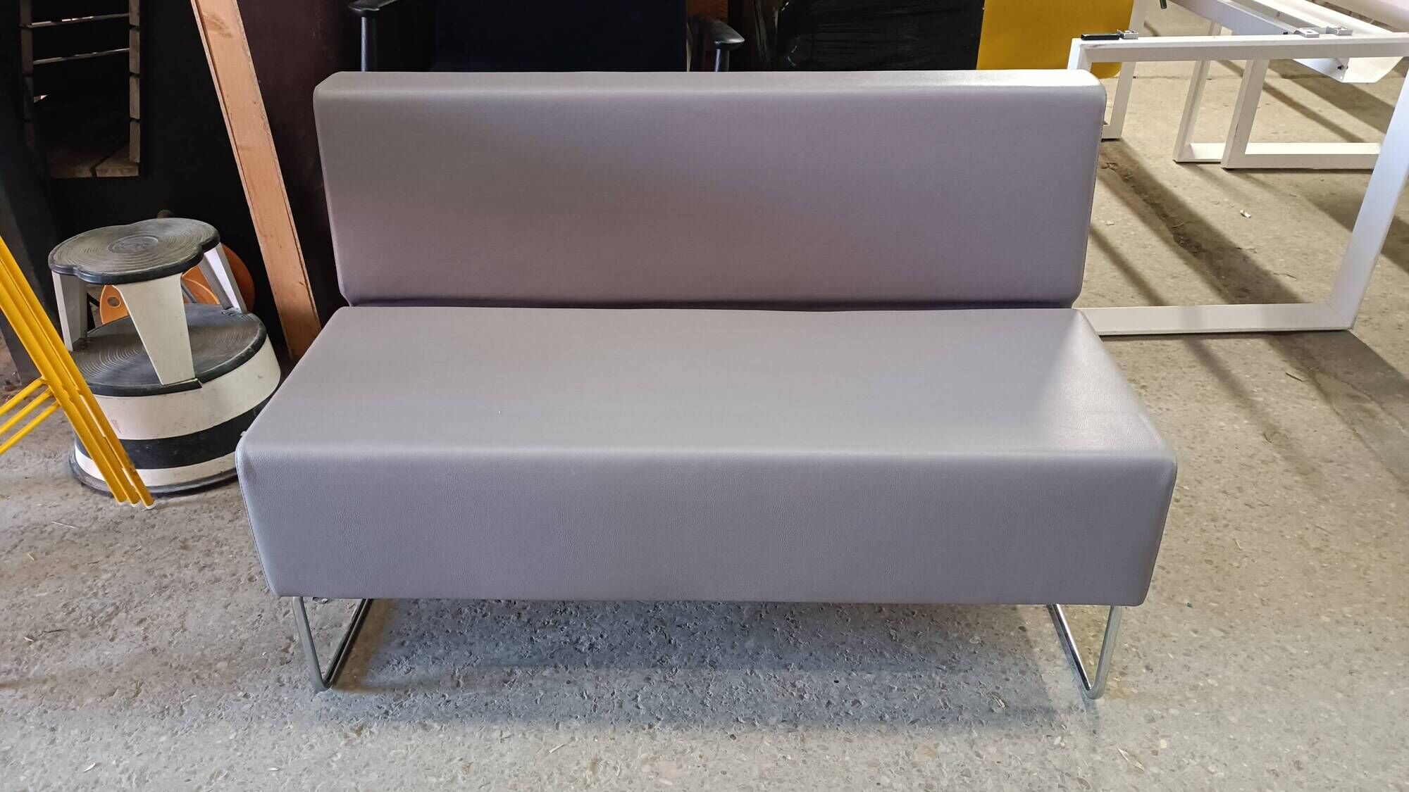Pedrali host bench