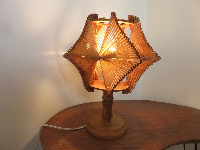 Scandinavian lamp, wire and wood, 60s 70s