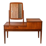 Scandinavian dressing table