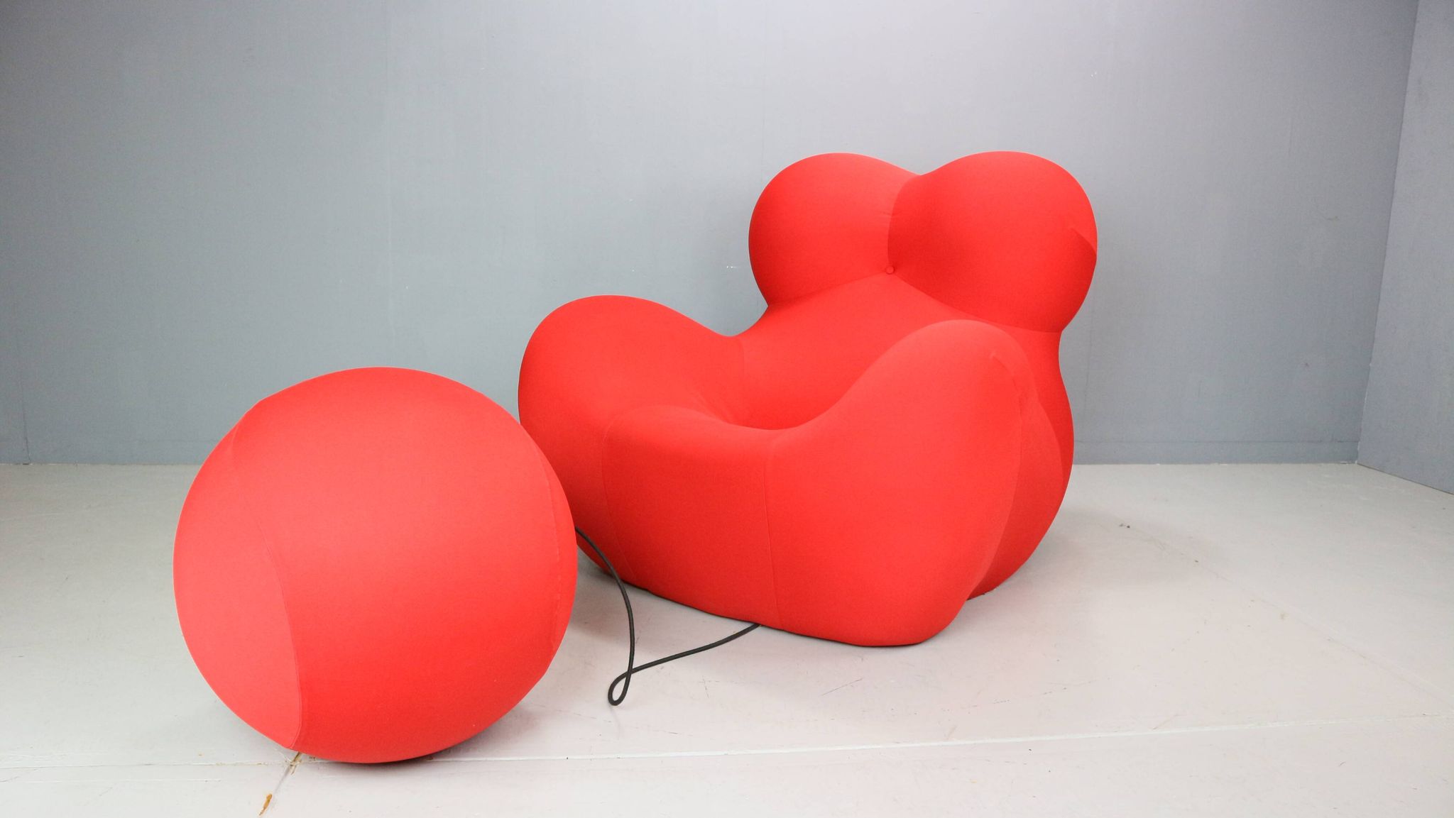 "Big Mama" Up 5+6 Chair and ottoman By Gaetano Pesce For B&B Italia