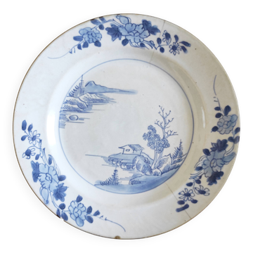 18th century blue and white Chinese plate