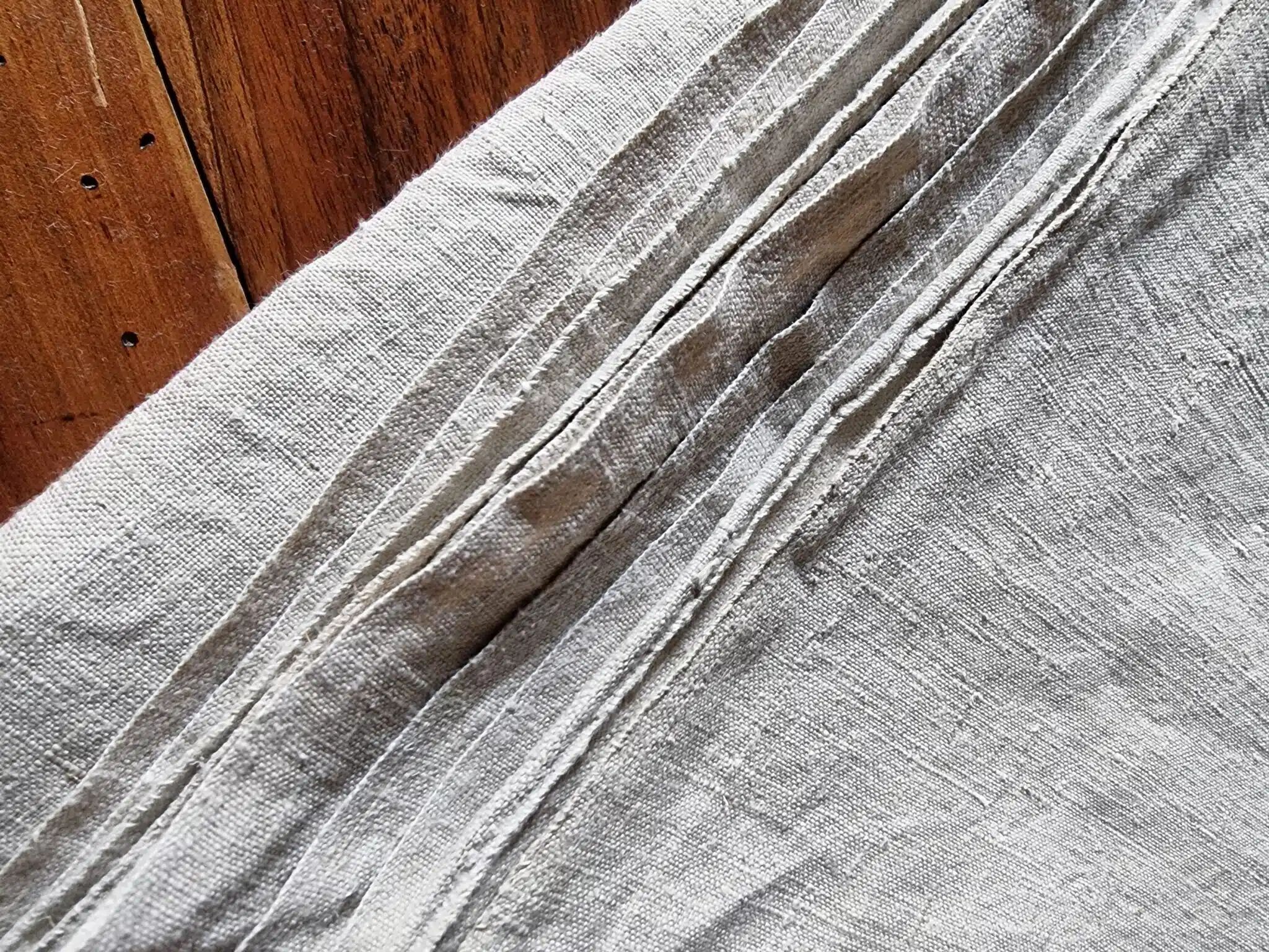 Antique French hand-woven sheet – Natural linen, early 20th century, 210 × 280 cm, 2 kg