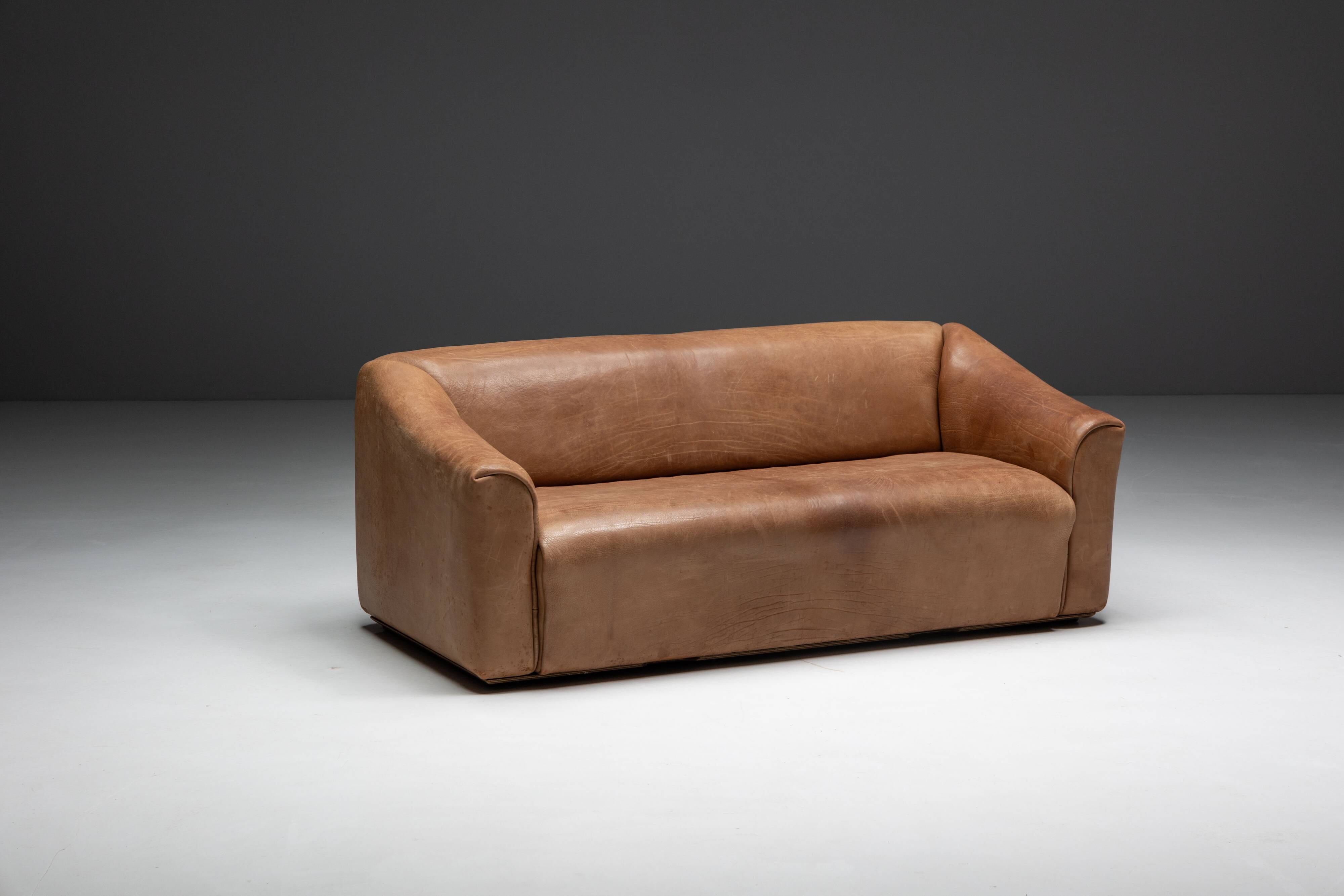 De Sede DS-47 bullhide leather sofa, Switzerland, 1970s