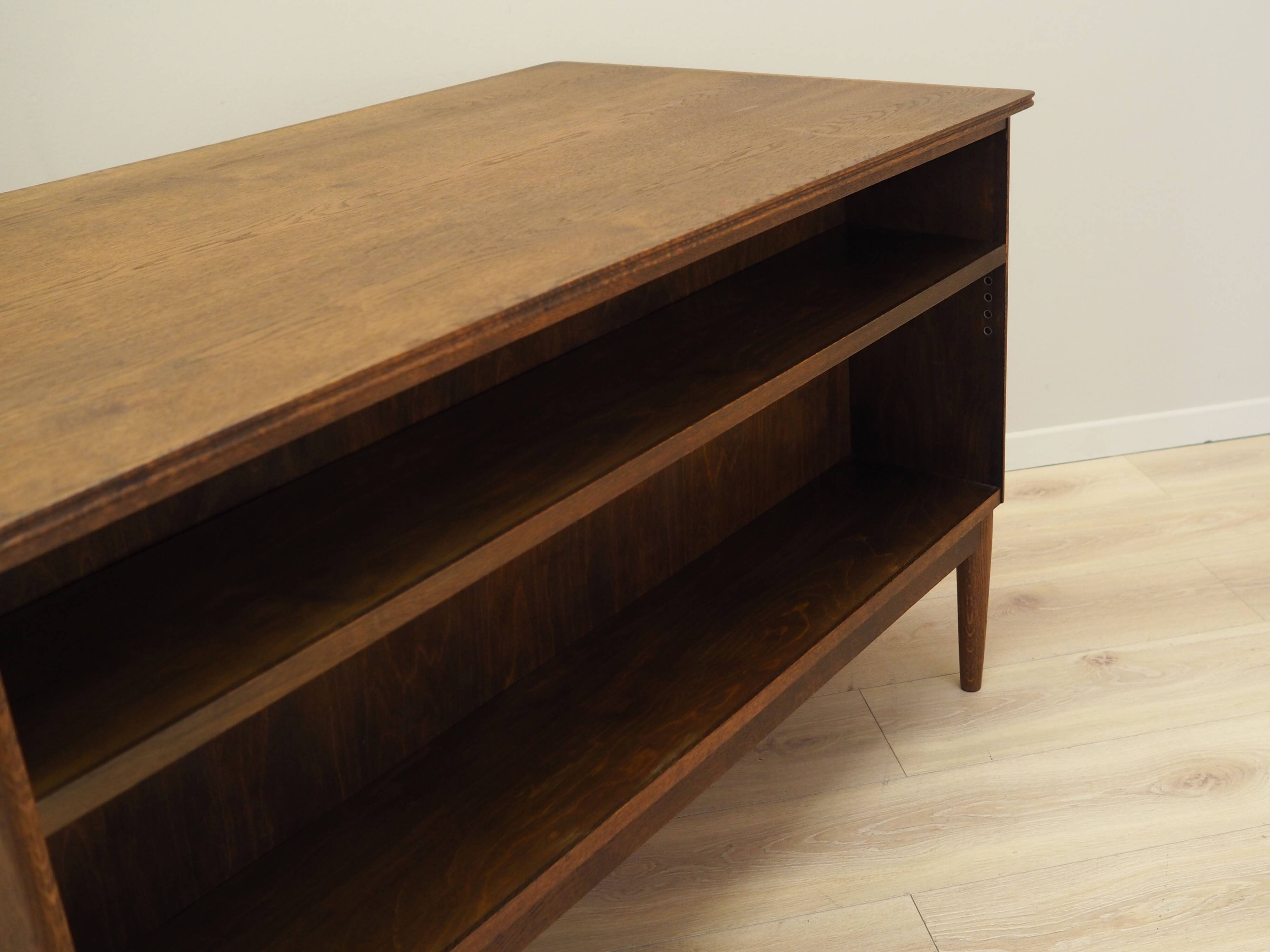 Oak desk, Danish design, 1970s, production: Denmark