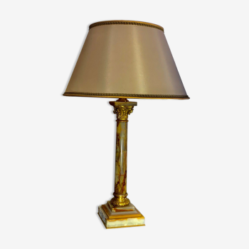 Lamp. column in clear onyx