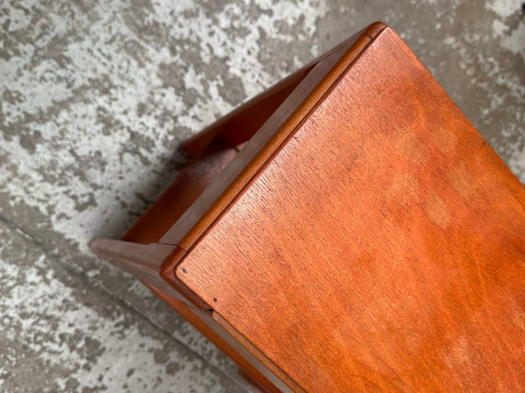 Bedside table