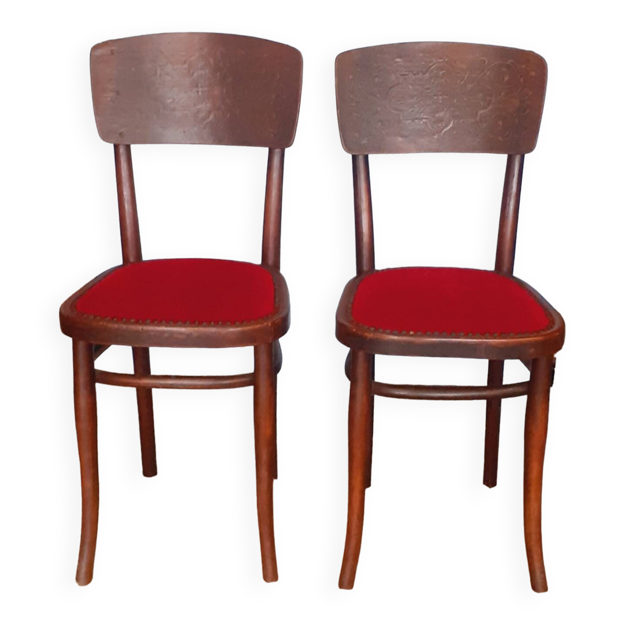 Pair of Thonet chairs.