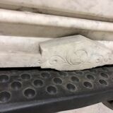Gardener XVIIIth, century in molded marble, carved