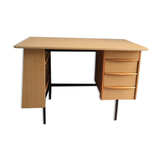 Reconstruction style desk