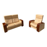 Set of vintage armchair and 2-seater sofa in beige leather and reclining wooden armrests, stressless style