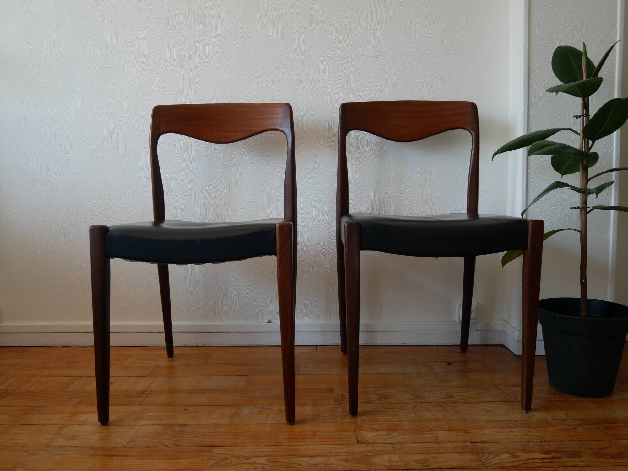 Pair of Scandinavian teak chairs by Niels O. Moller circa 1950