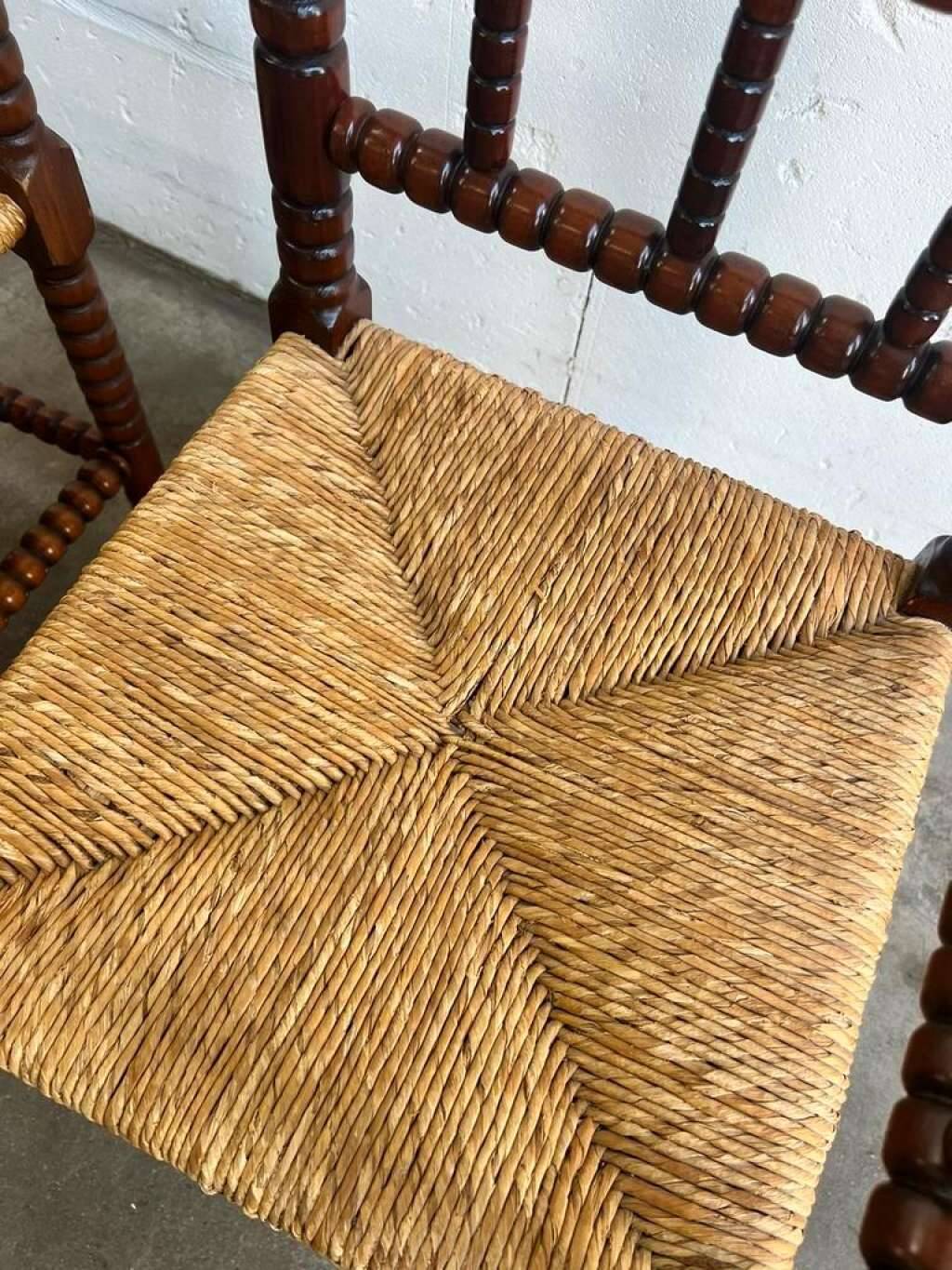 Vintage spool corner chair / knitting chair
