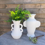 Paire de vases blancs