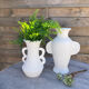 Paire de vases blancs