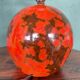 Lampe en céramique HAK Herman Kähler Art Déco, vers 1930, globe orange avec détails en laiton.
