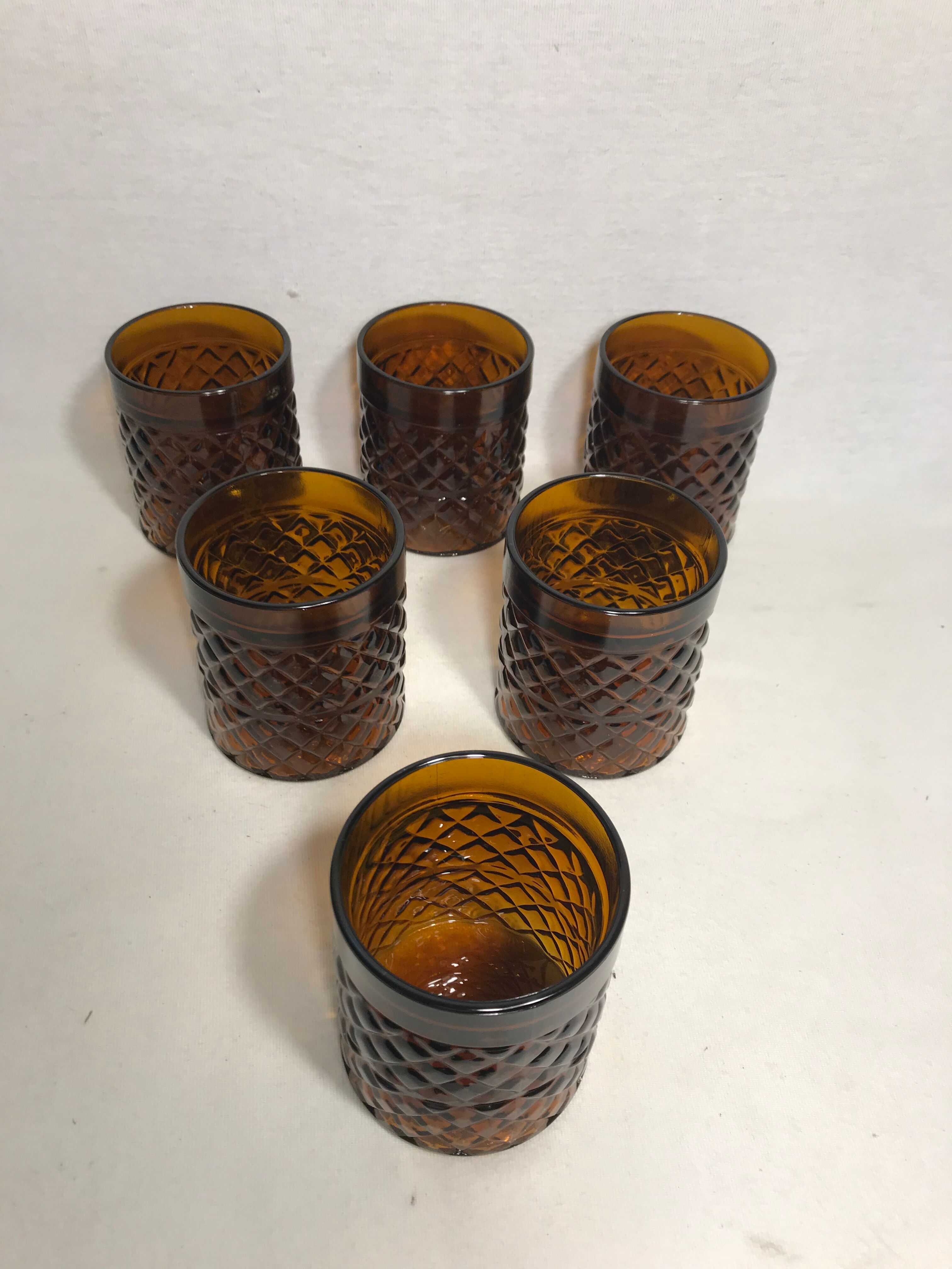 Service old decanter and its 6 glasses for orange juice - geometric vintage
