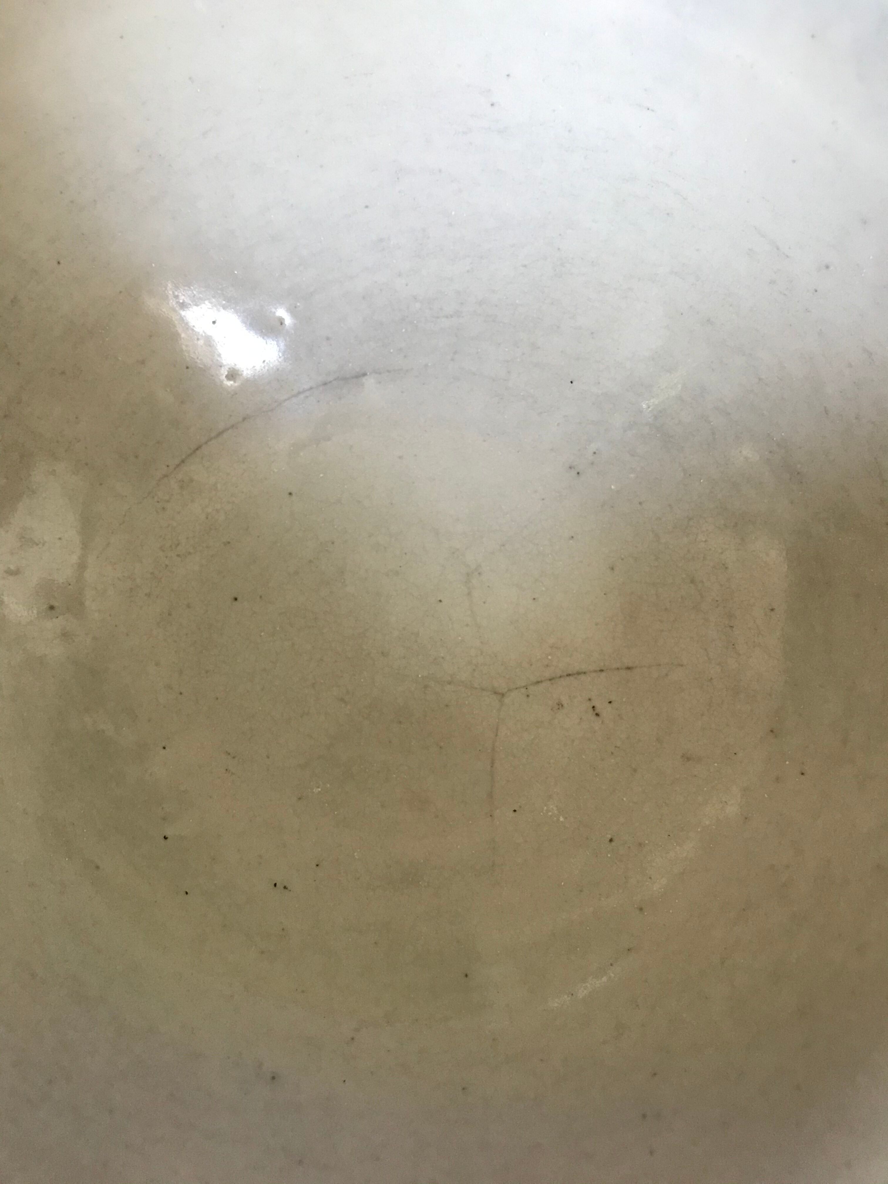 Enamelled sandstone salad bowls