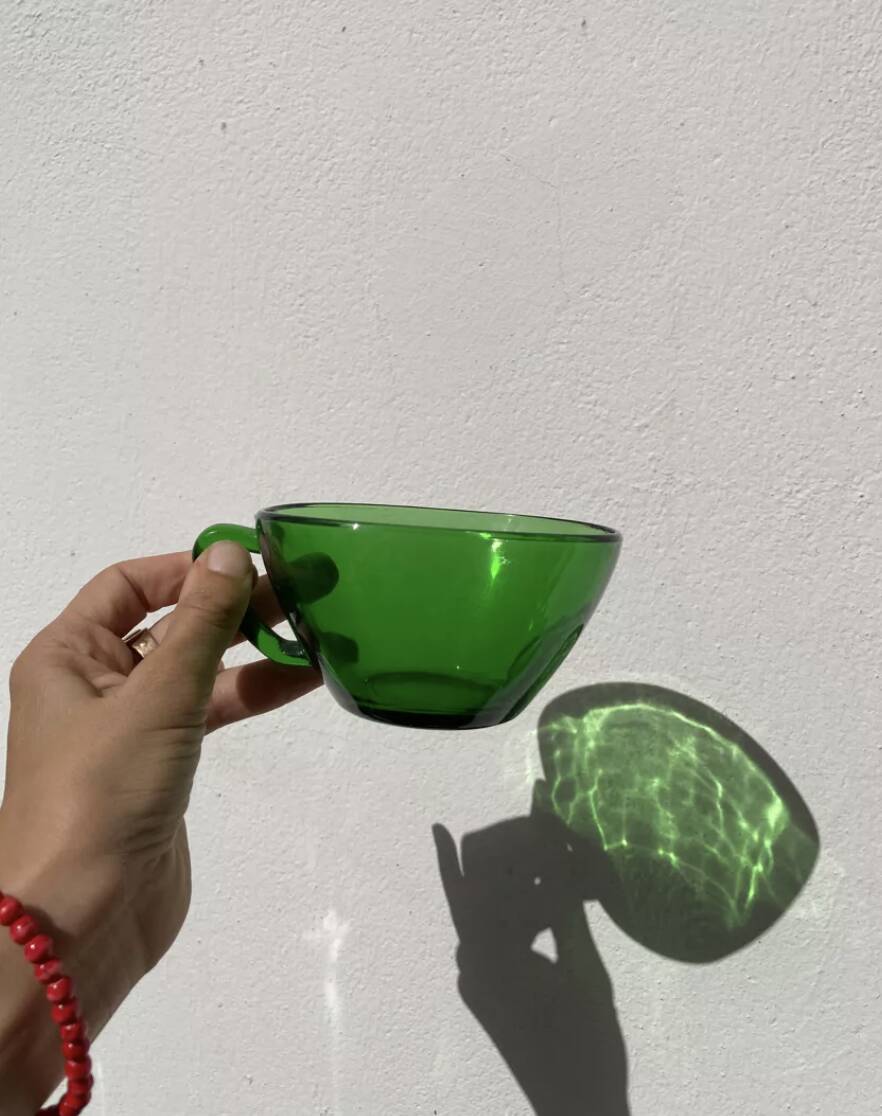 4 tasses en verre vert Vereco 1960