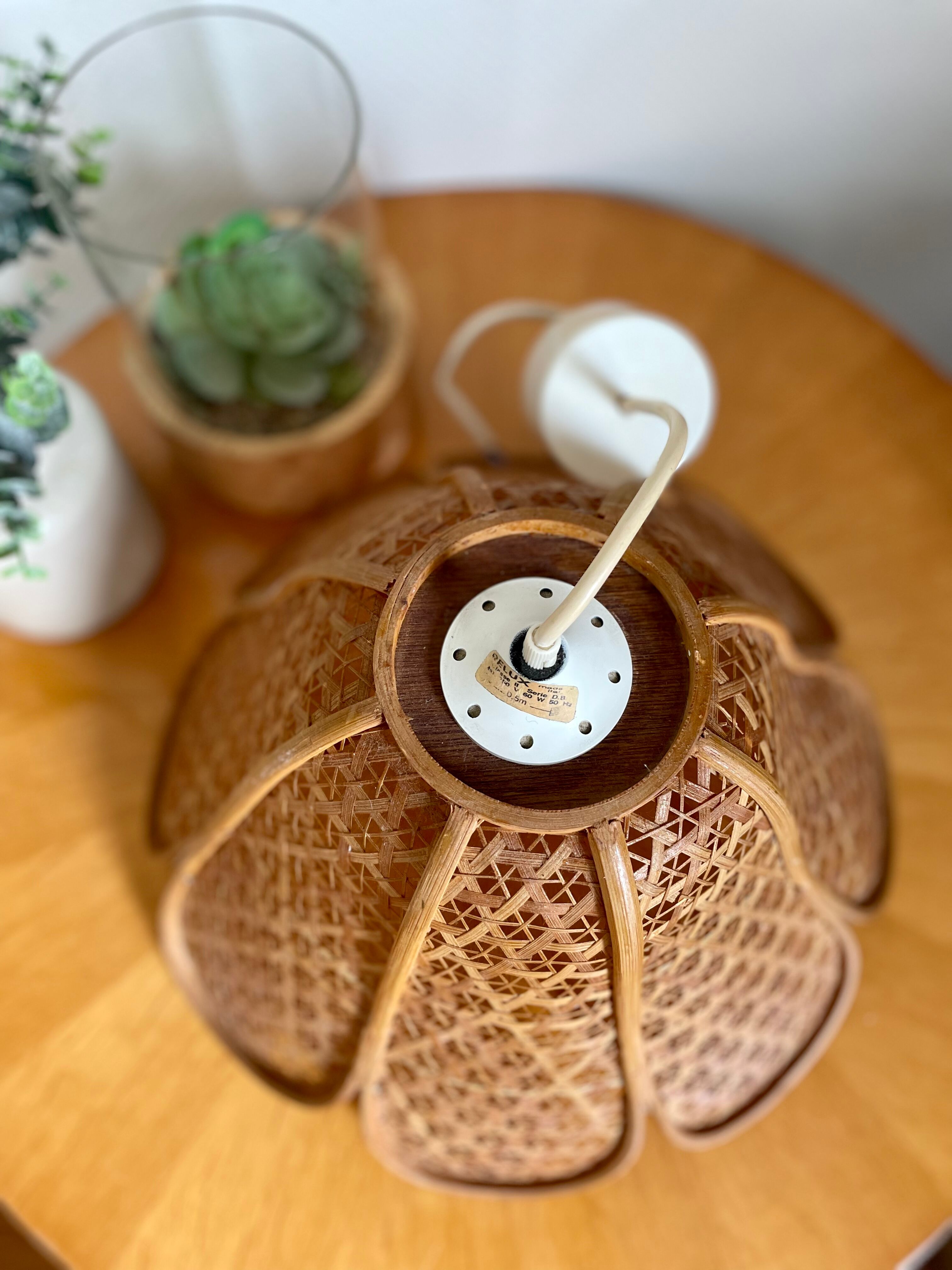 Vintage wicker rattan pendant lamp