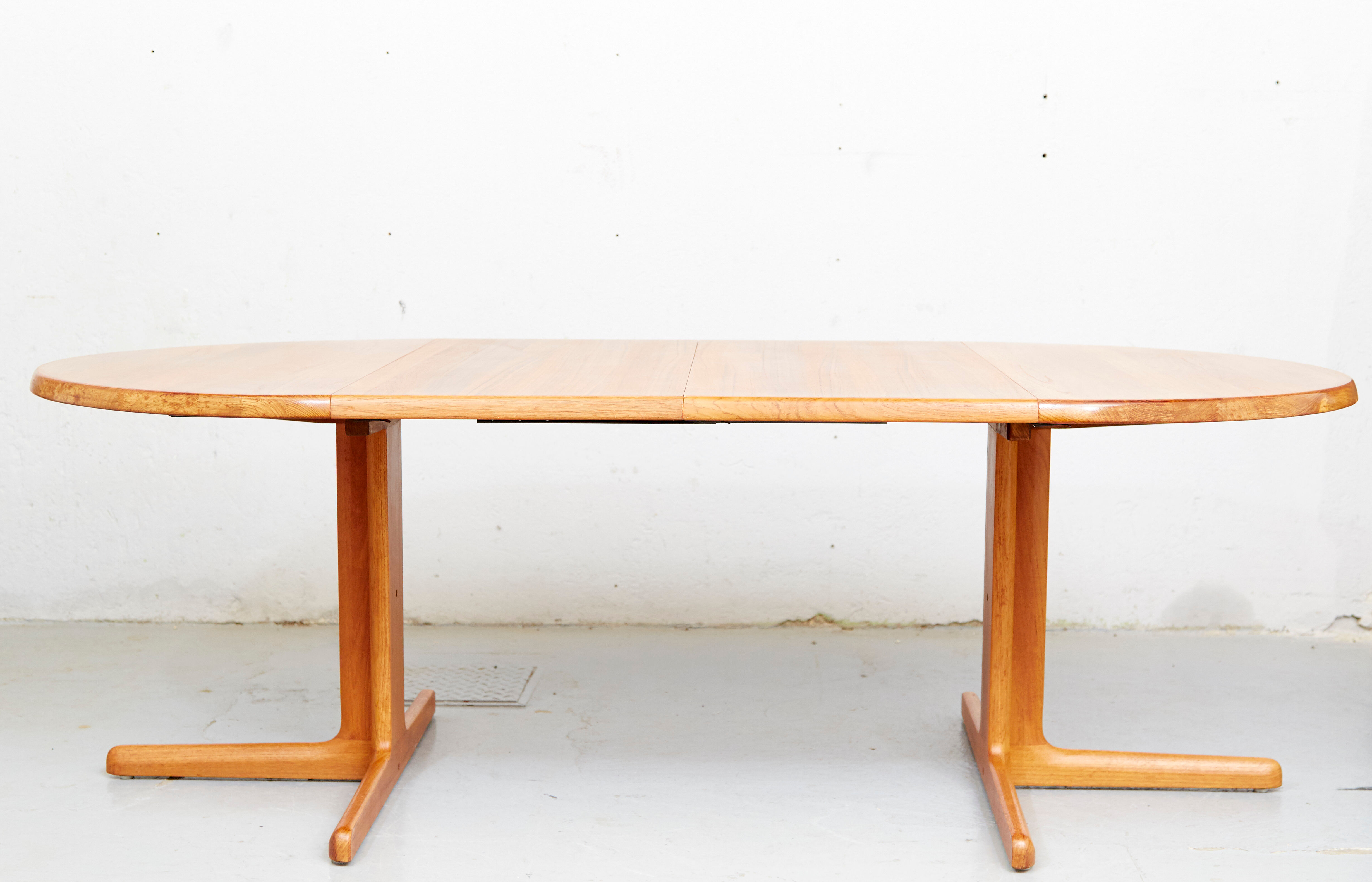 Mid-century teak dining table John Mortensen for CJ Rosengaarden