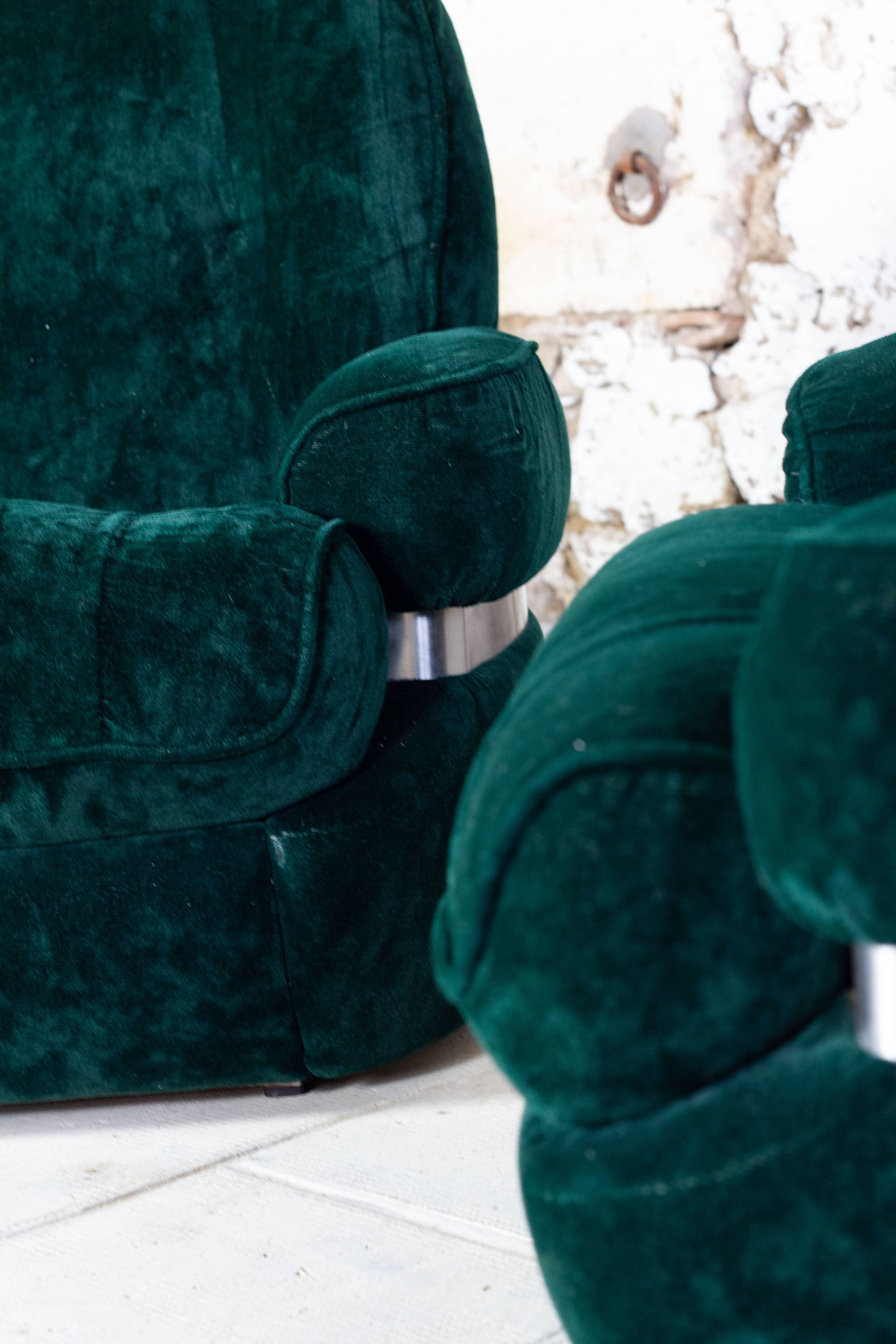 Green velvet armchair "spage age" by Beka, 1970