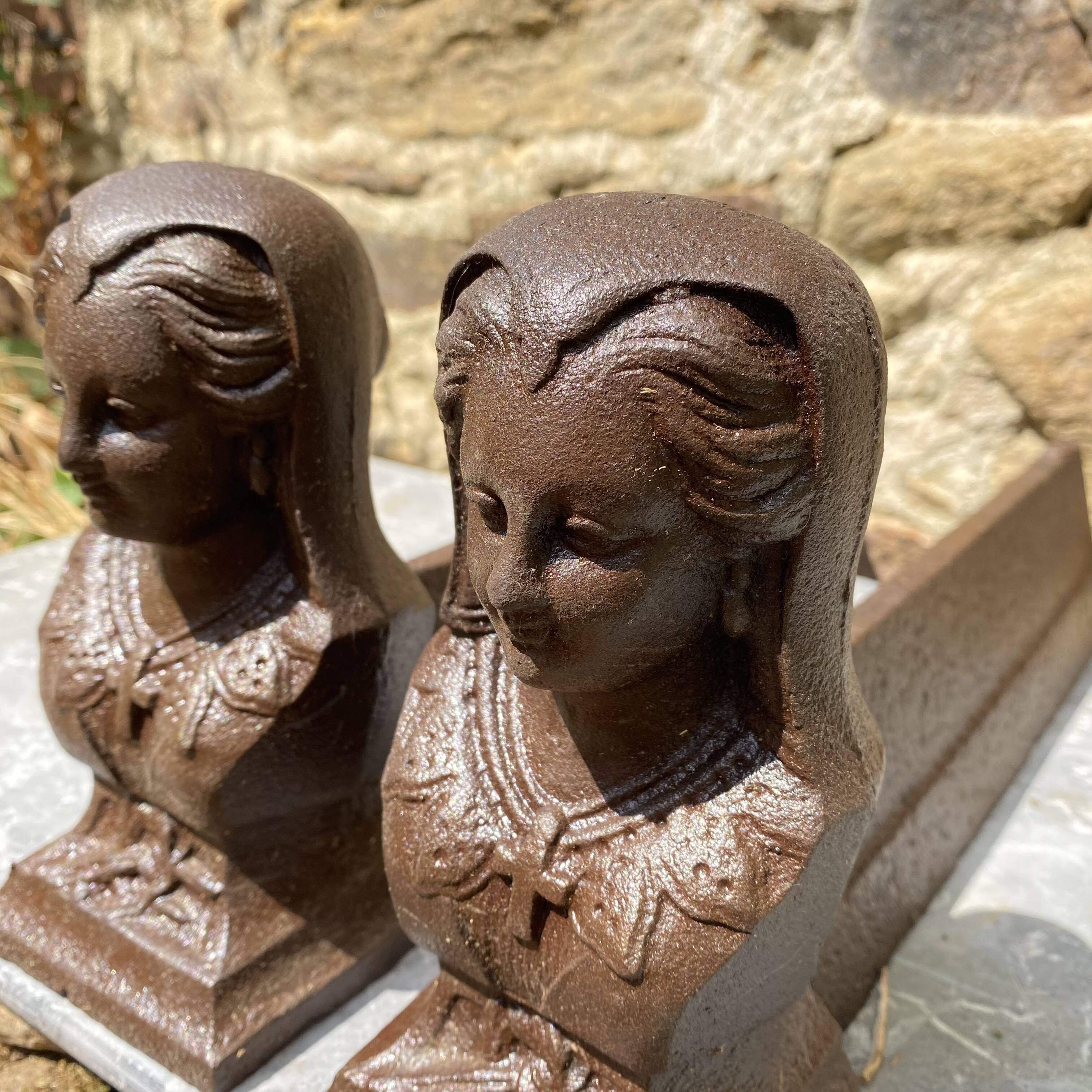 Chimney cowl bust of Anne of Brittany