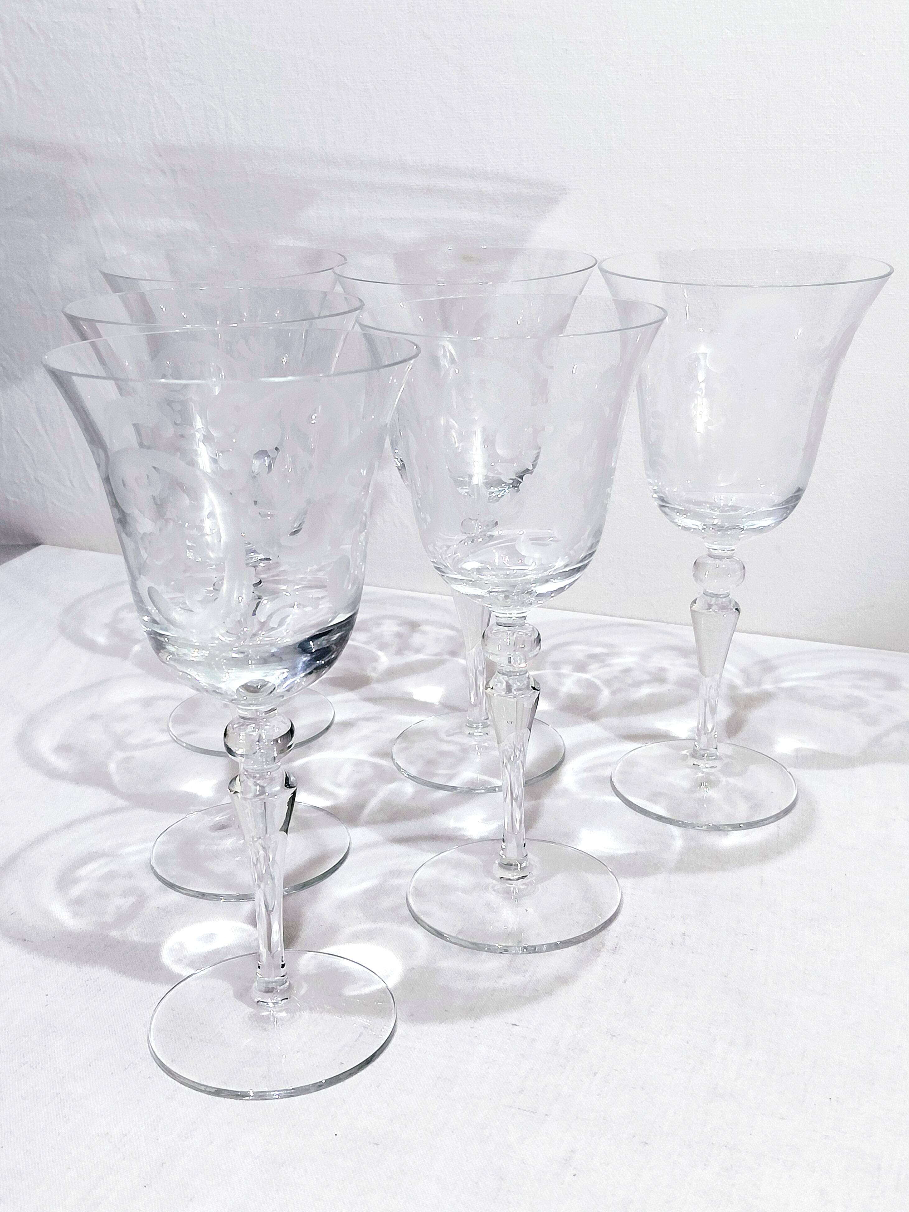 6 Monogrammed Wine Glasses C