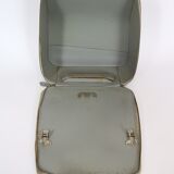 Remington travel-deter Deluxe typewriter with  case