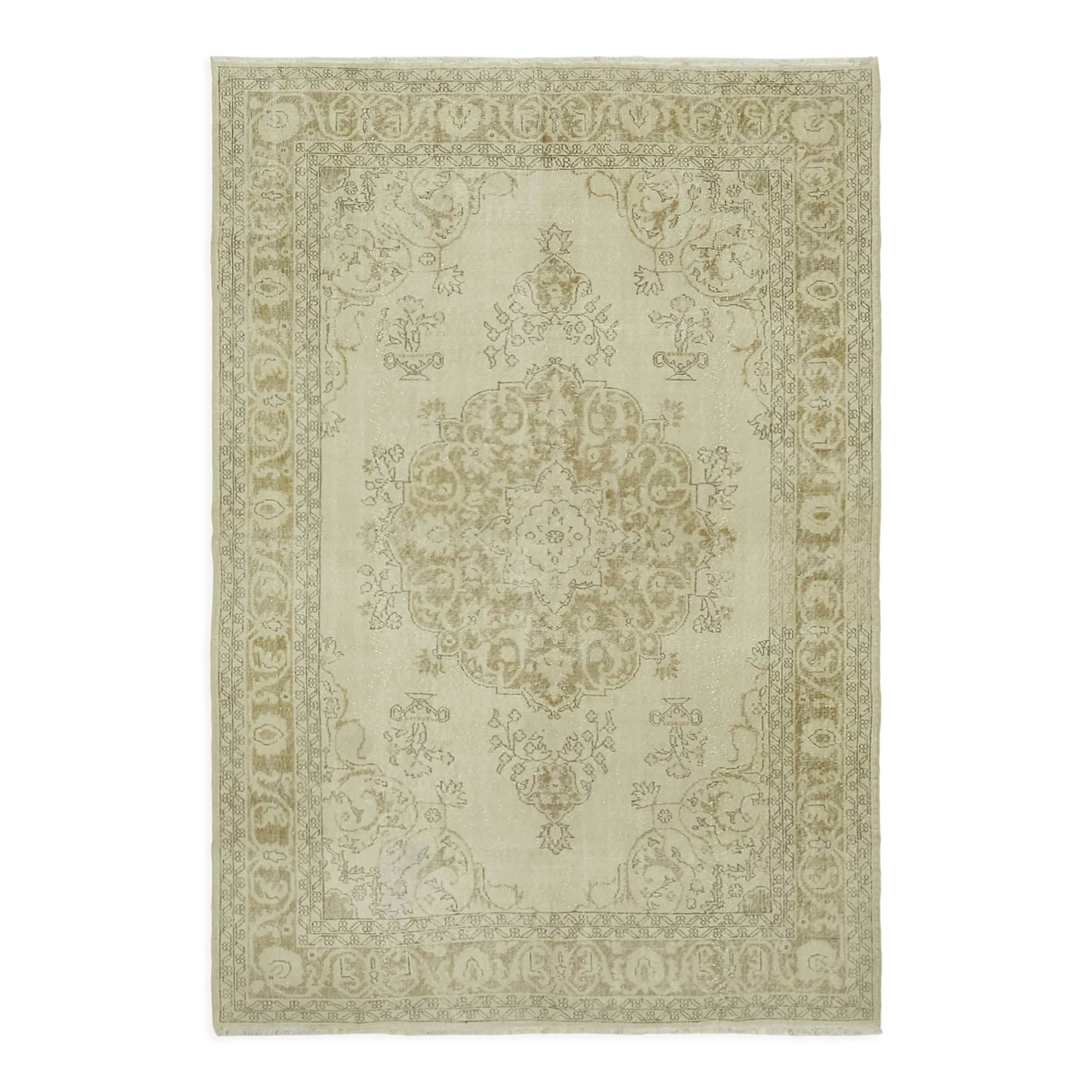 Hand-knotted anatolian vintage carpet  1970s 219 cm x 311 cm