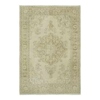 Tapis de laine beige noué à la main vintage années 1970 219 cm x 311 cm