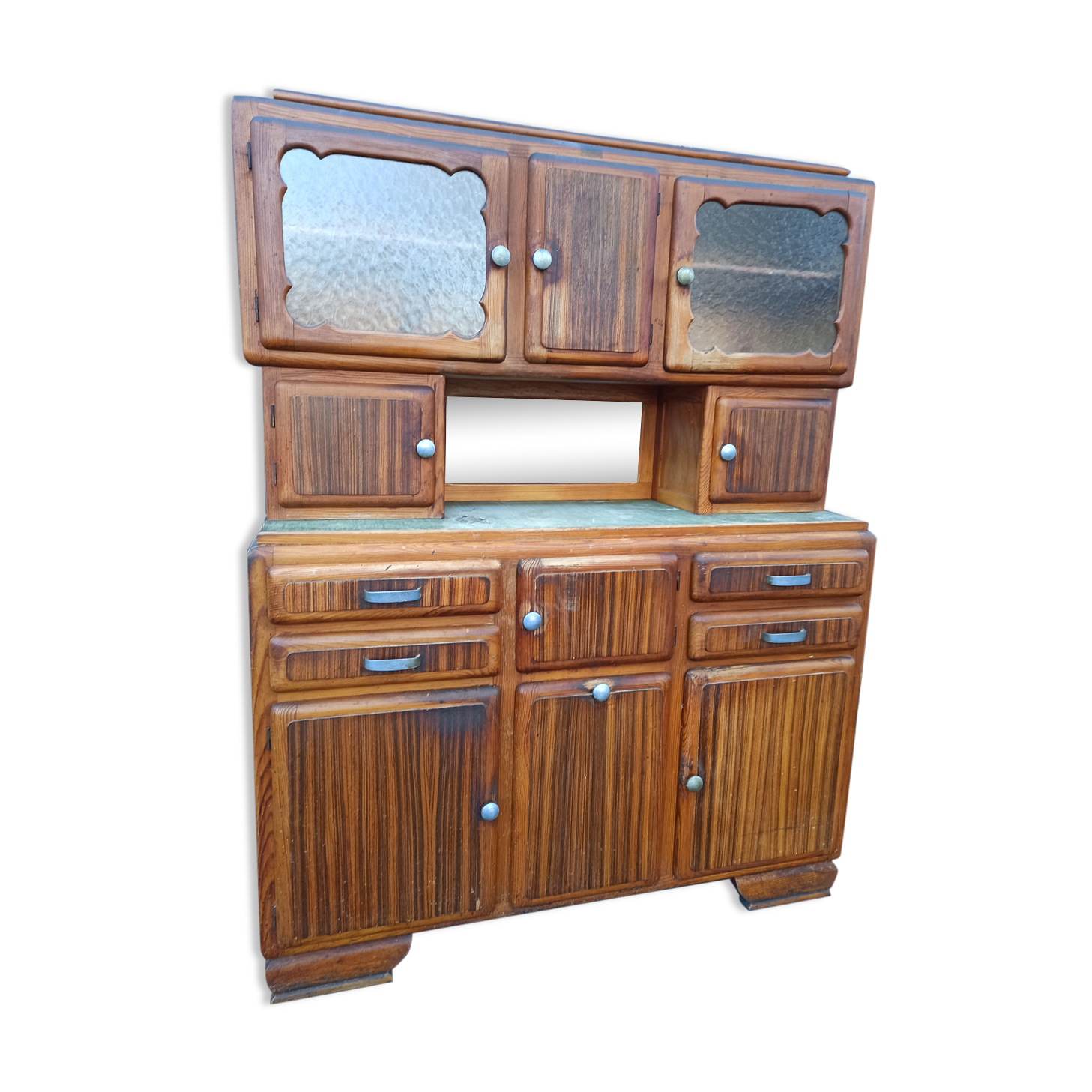 Mado buffet in its mirror kitchen buffet juice