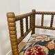 Duo de chaise d'angle en bois tourné bobines et assise tissu, milieu XXème