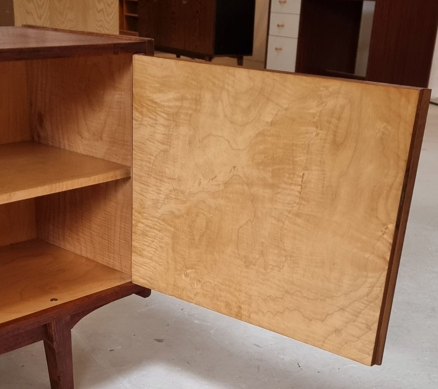 Buffet du milieu du siècle