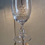 2 antique Baccarat crystal wine glasses, scale pattern, 20s/30s
