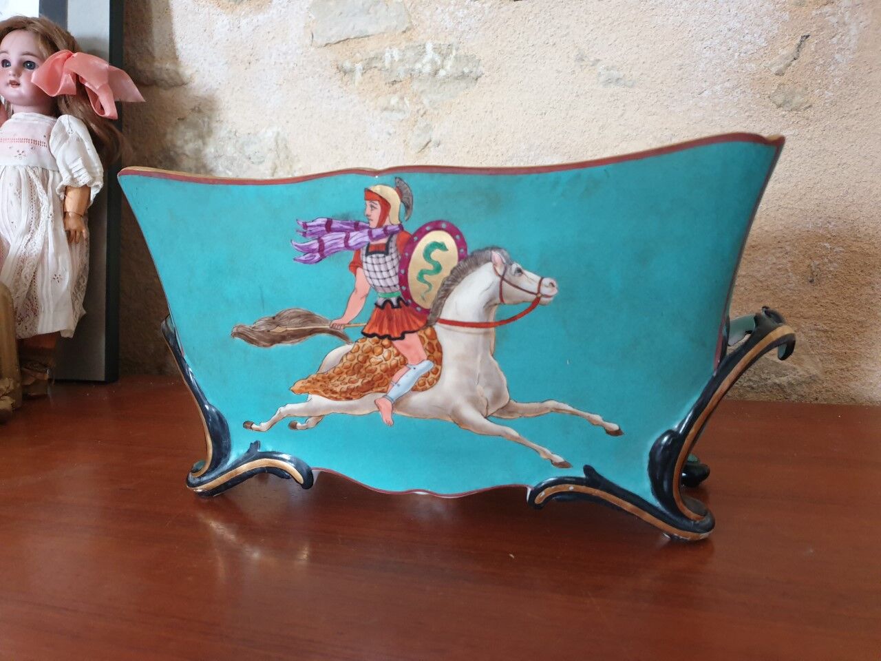 Old planter Table center