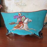 Old planter Table center