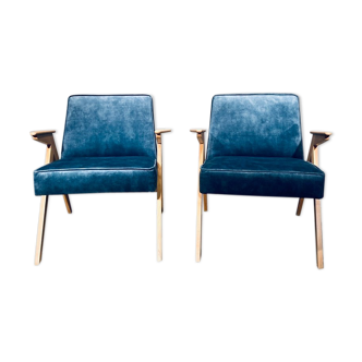 Paire de fauteuils « Bunny » de J. Chierowski 60