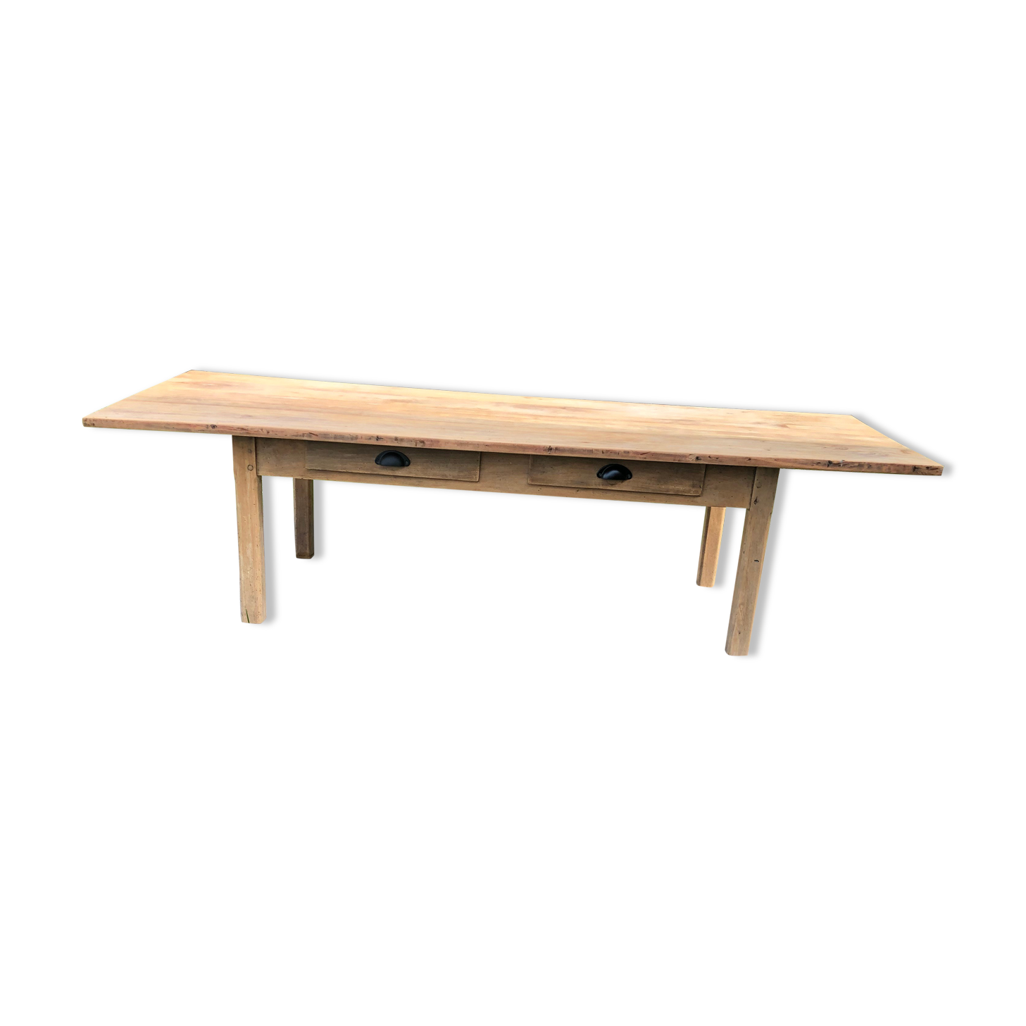 Coffee farmhouse table.