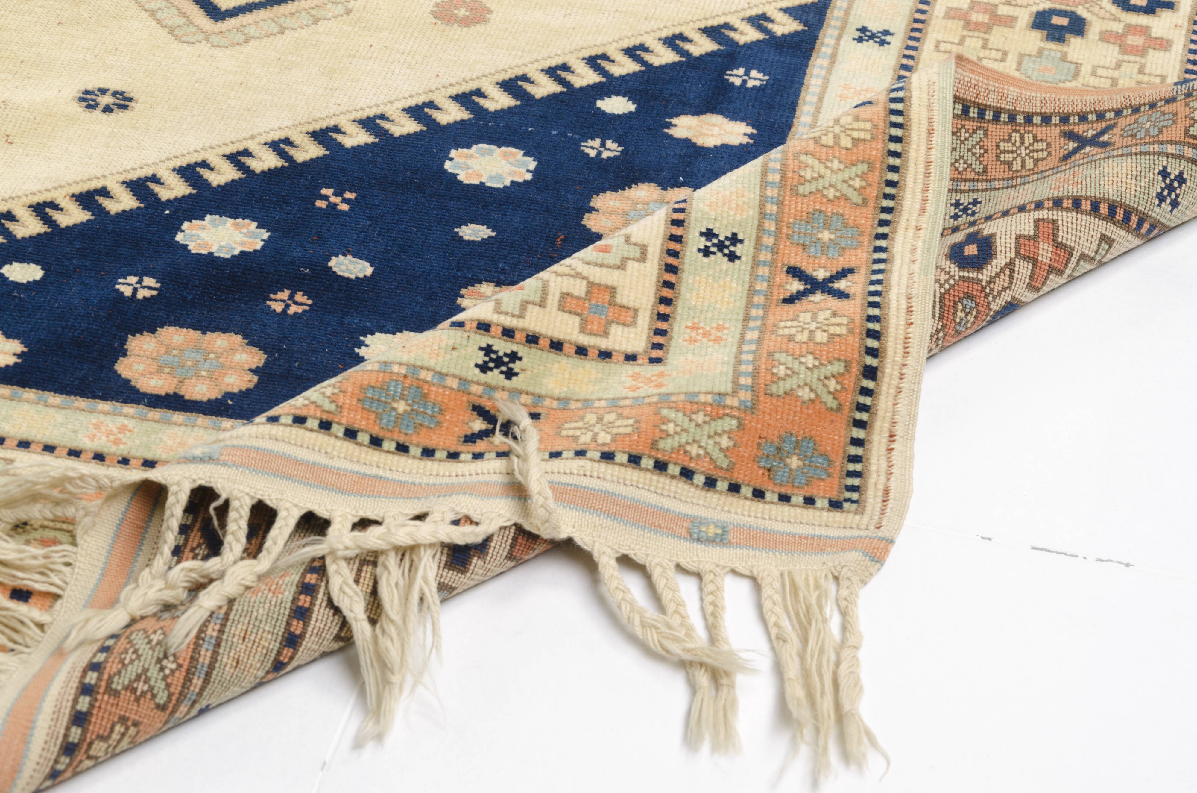 Tapis vintage noué à la main pour la maison