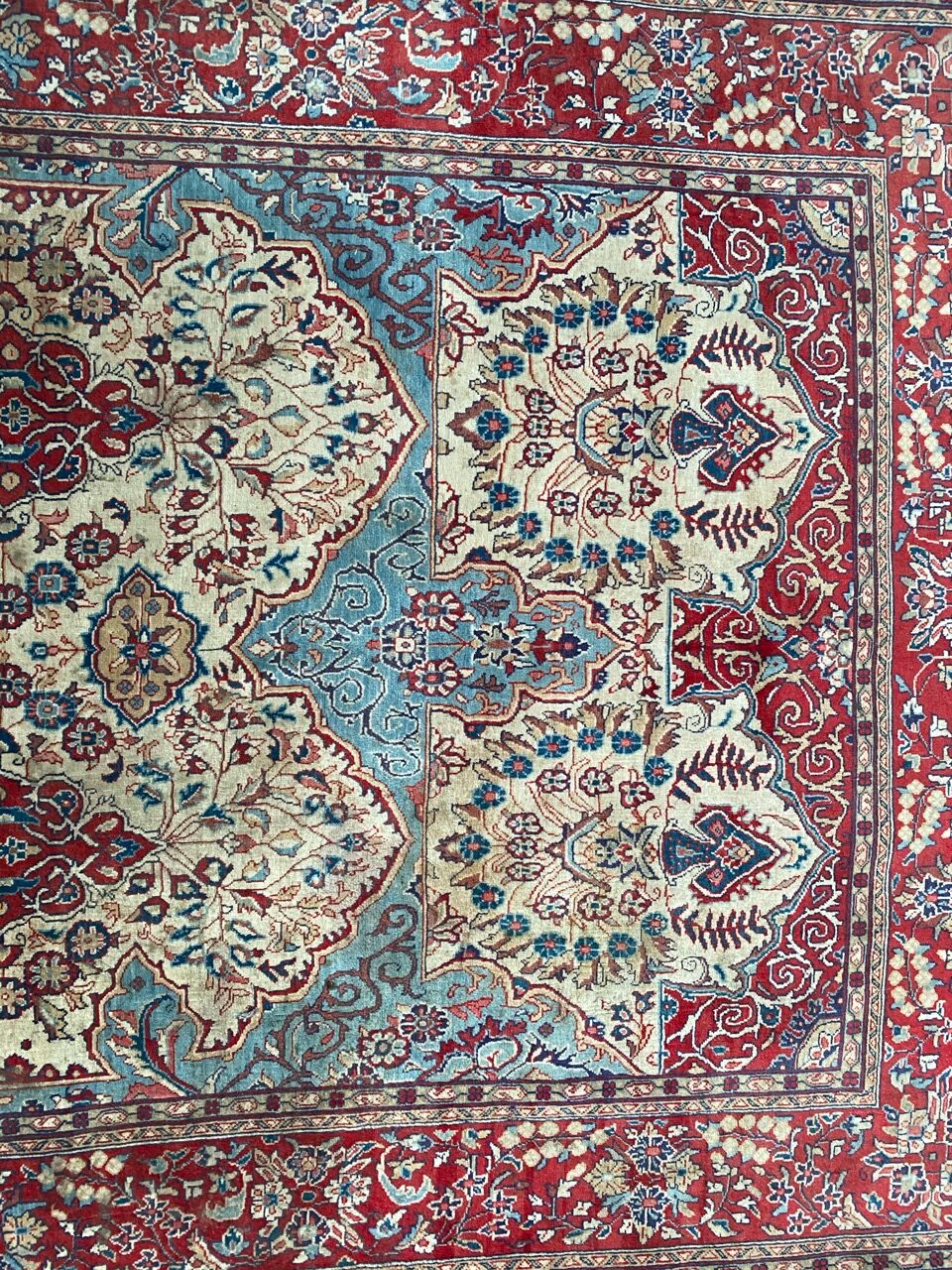 Sino Isfahan handmade carpet 134x208 cm