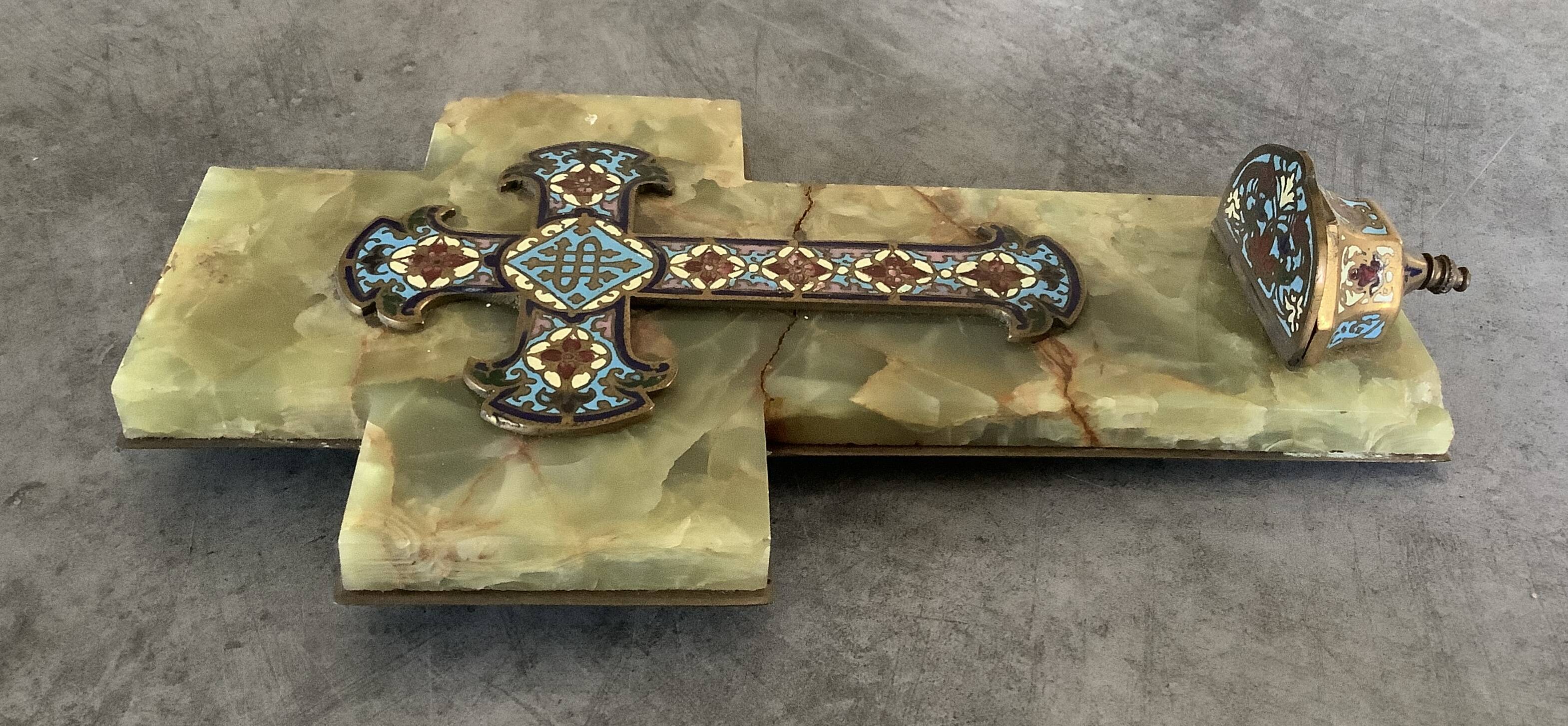 Wall cross with a holy water font in enamel and onyx, 19th century.