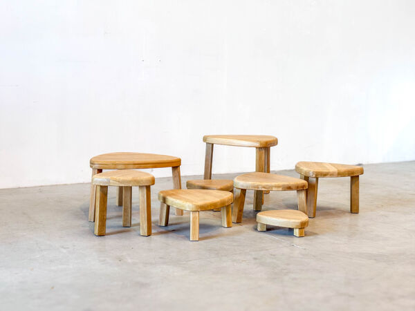 Table basse gigogne en chêne des années 1970