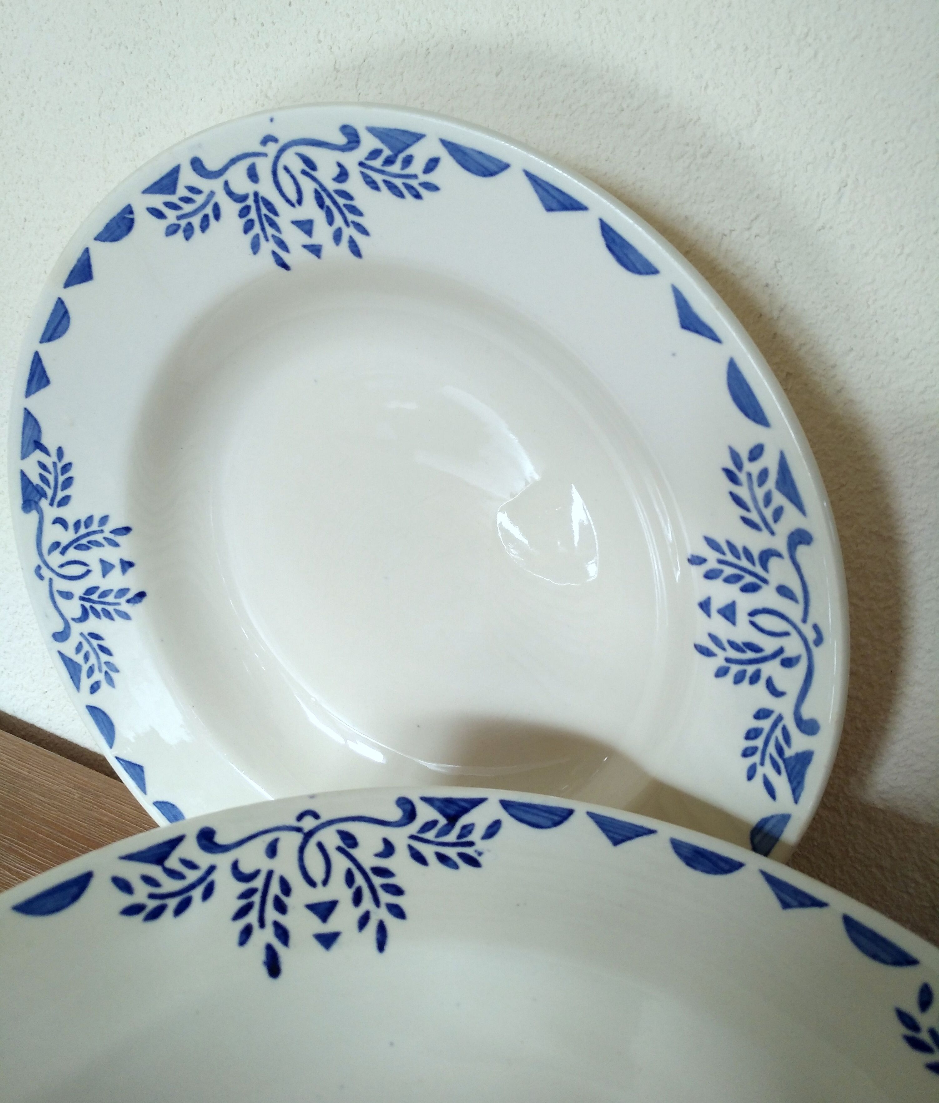 Set of 11 plates hollow sarreguemines