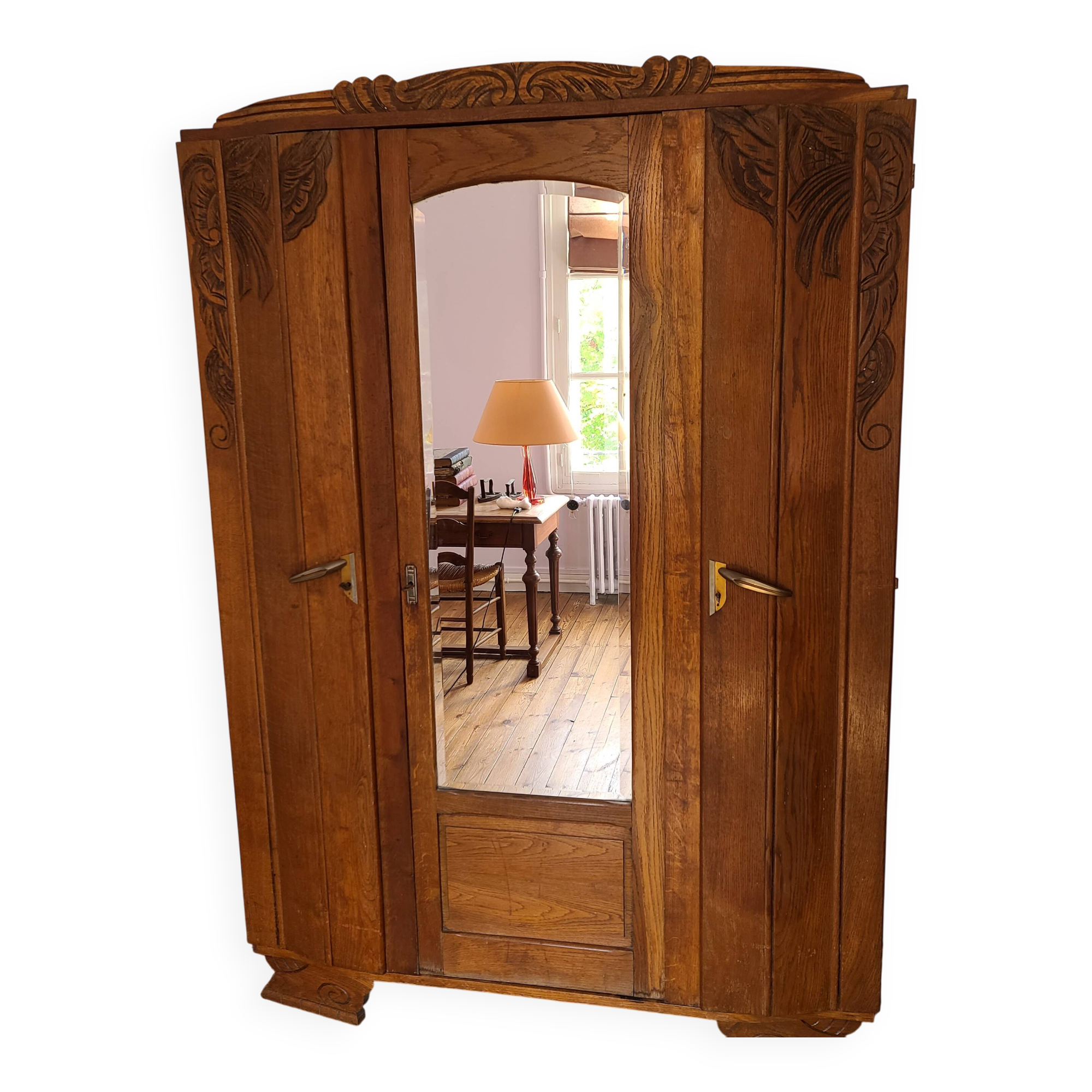 vintage wardrobe from the 1950s